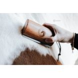 EQUIMOUR "TINKA" SZŐRZETVÁLTÁS-SEGÍTŐ FÉSŰ